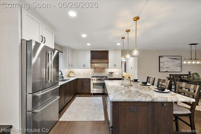49001 Hanford Rd Road, Canton Charter Township, MI 48187