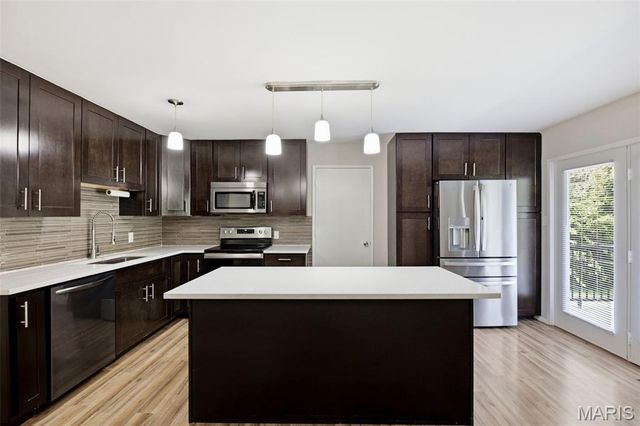 2855 Tommy Drive, Arnold, MO 63010