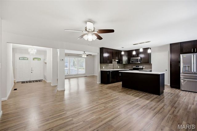 2855 Tommy Drive, Arnold, MO 63010