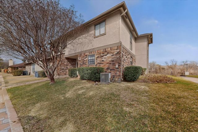 1025 Turtle Lake Boulevard 111, Irving, TX 75060