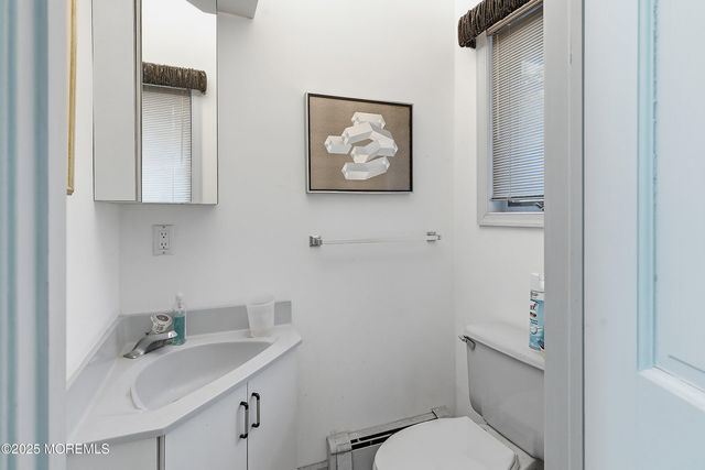 1180 Cynthia Lane, Toms River, NJ 08755