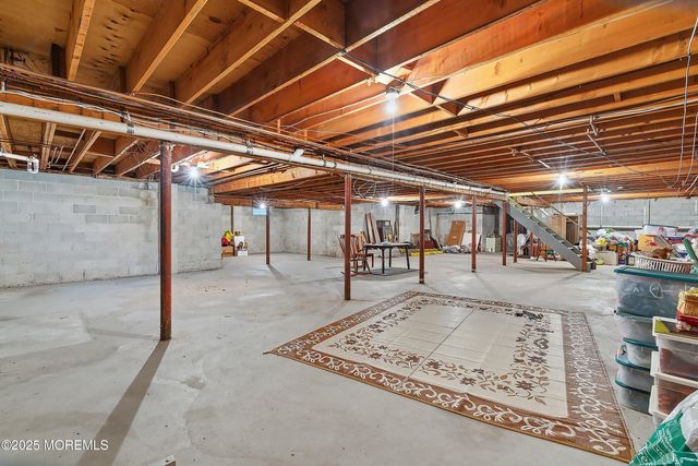 1180 Cynthia Lane, Toms River, NJ 08755