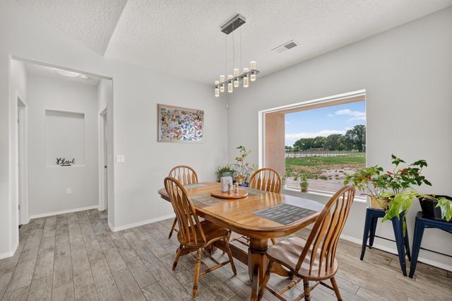 134 Orona Road, Los Lunas, NM 87031