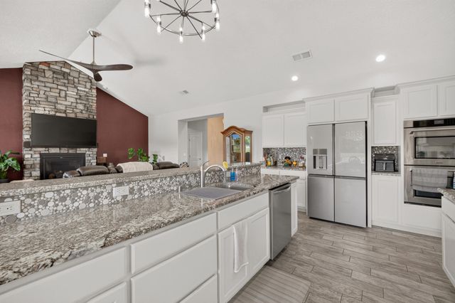 134 Orona Road, Los Lunas, NM 87031