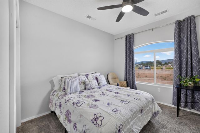 134 Orona Road, Los Lunas, NM 87031