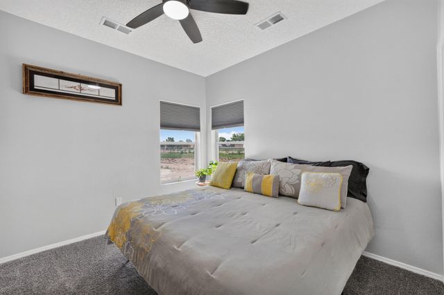 134 Orona Road, Los Lunas, NM 87031