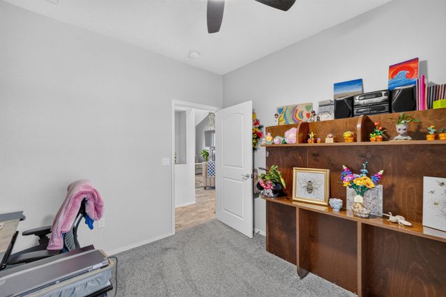 134 Orona Road, Los Lunas, NM 87031