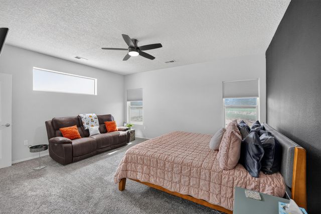 134 Orona Road, Los Lunas, NM 87031