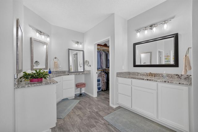 134 Orona Road, Los Lunas, NM 87031