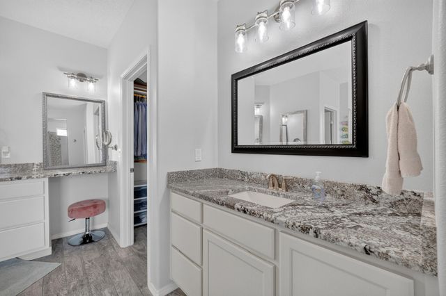 134 Orona Road, Los Lunas, NM 87031