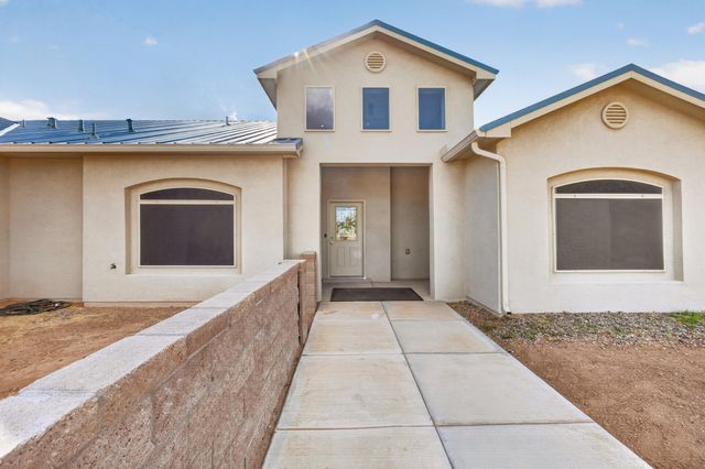 134 Orona Road, Los Lunas, NM 87031