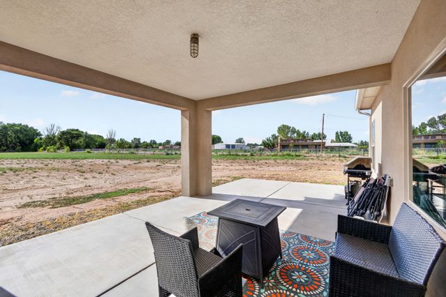 134 Orona Road, Los Lunas, NM 87031