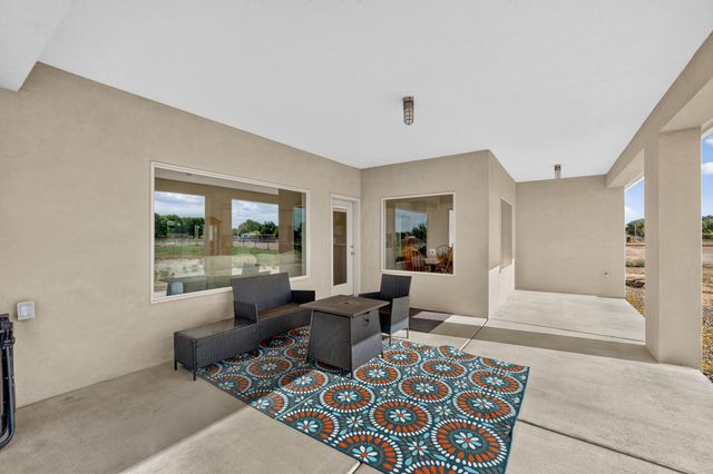 134 Orona Road, Los Lunas, NM 87031