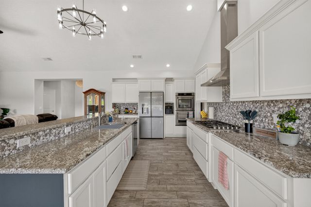 134 Orona Road, Los Lunas, NM 87031