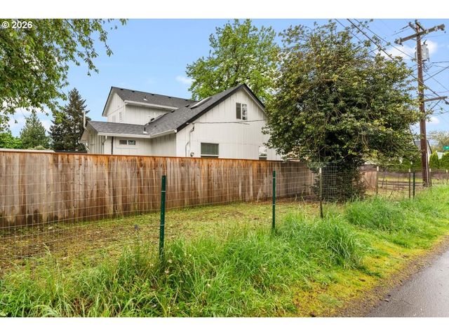 9504 Se 77TH Ave, Milwaukie, OR 97222