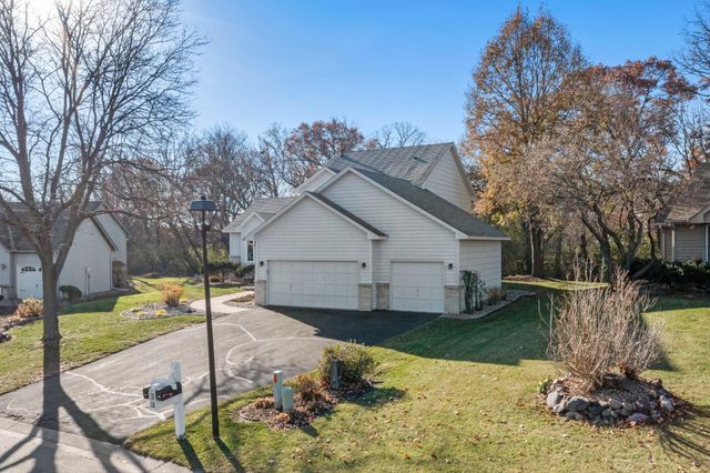 1160 Autumn Drive, Woodbury, MN 55125