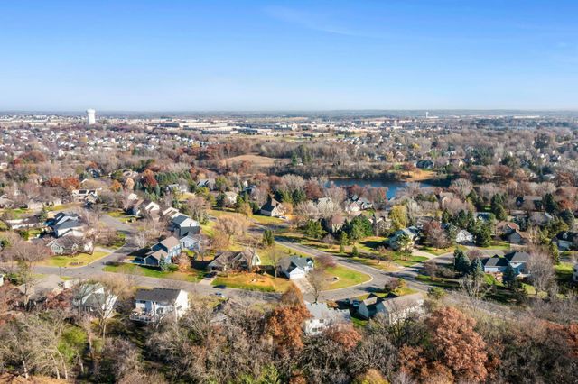 1160 Autumn Drive, Woodbury, MN 55125