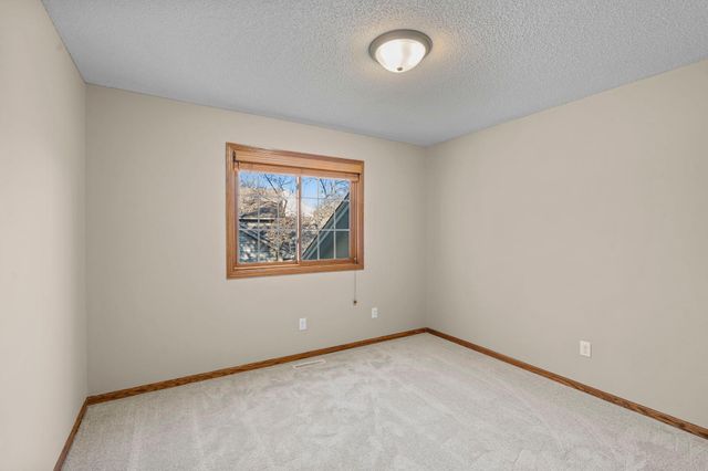 1160 Autumn Drive, Woodbury, MN 55125