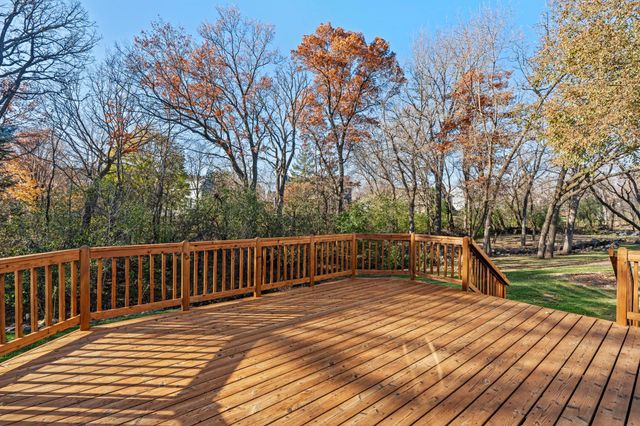 1160 Autumn Drive, Woodbury, MN 55125