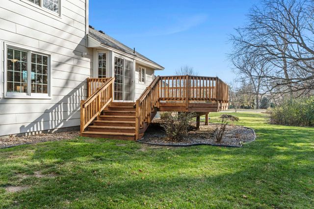 1160 Autumn Drive, Woodbury, MN 55125