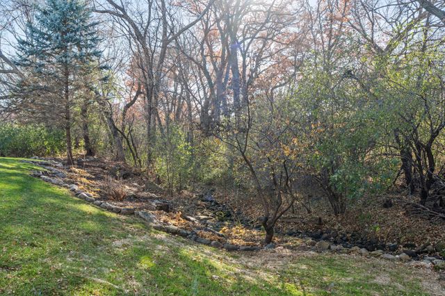 1160 Autumn Drive, Woodbury, MN 55125