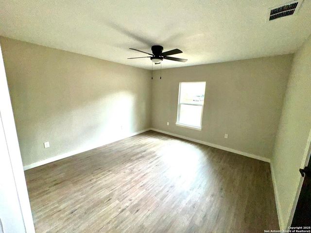 221 Larchmont, San Antonio, TX 78209