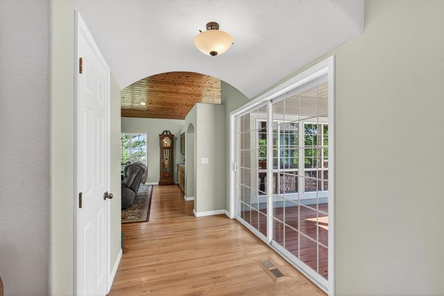 1601 Frank Hill Road, Ashland, OR 97520