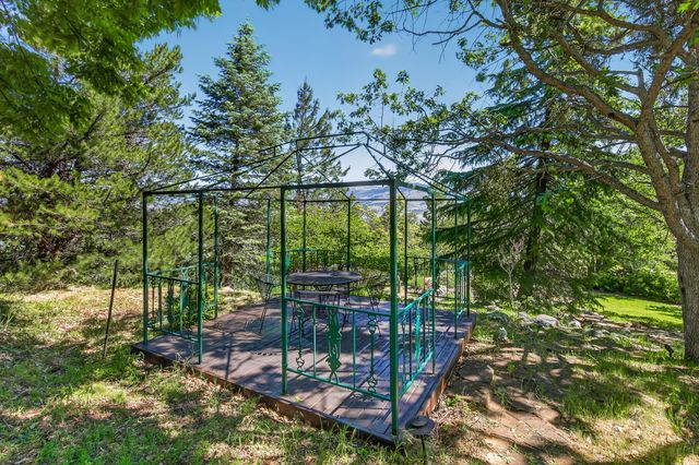 1601 Frank Hill Road, Ashland, OR 97520