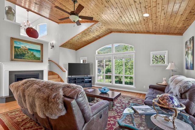 1601 Frank Hill Road, Ashland, OR 97520