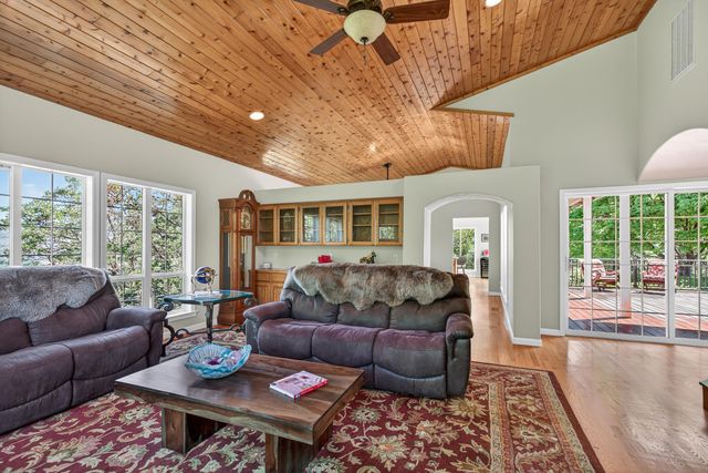 1601 Frank Hill Road, Ashland, OR 97520