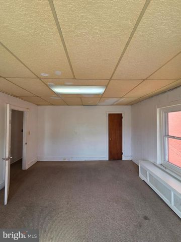 1209 SPRING ST, Reading, PA 19604