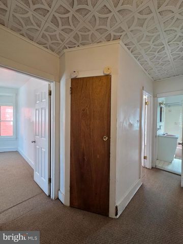 1209 SPRING ST, Reading, PA 19604