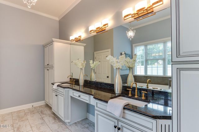 604 Mills Street, Raleigh, NC 27608