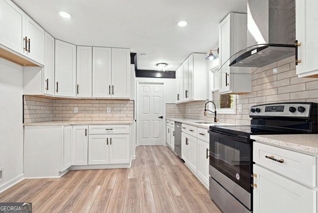 3220 Linden Garden Drive, Atlanta, GA 30349