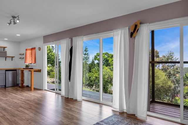 24 Kau St, Kula, HI 96790