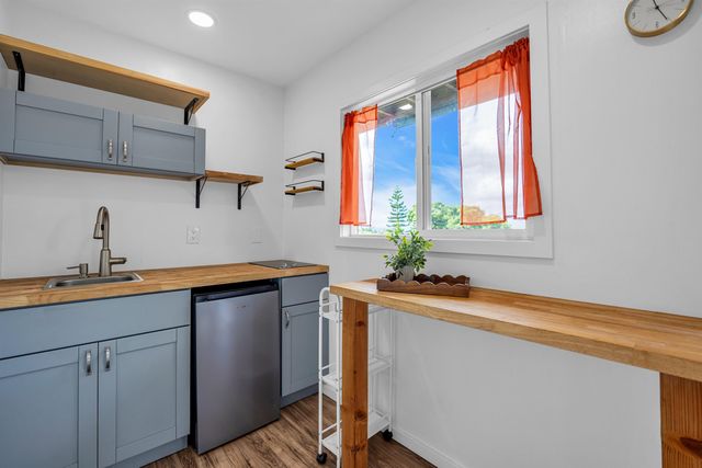 24 Kau St, Kula, HI 96790