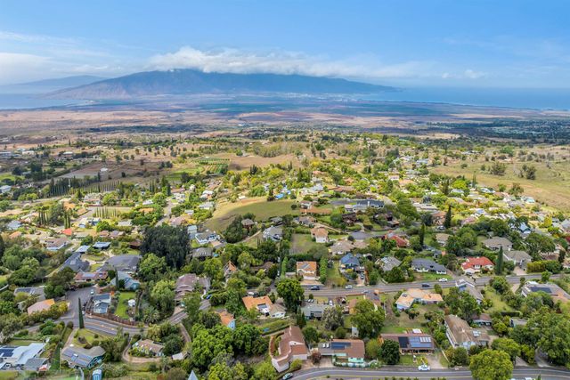 24 Kau St, Kula, HI 96790