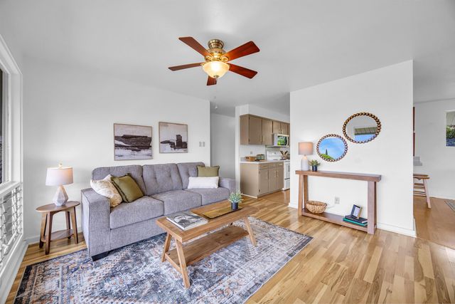 24 Kau St, Kula, HI 96790