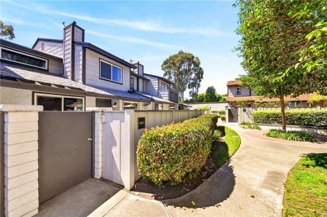 24110 Western Avenue E, Harbor City, CA 90710