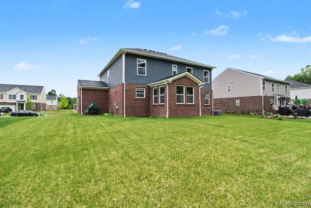 14502 Laurelwood Drive, Belleville, MI 48111