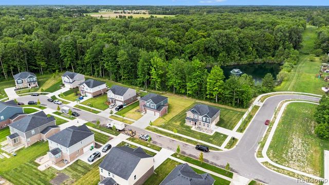 14502 Laurelwood Drive, Belleville, MI 48111