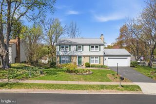2622 SHERINGHAM DR, Herndon, VA 20171