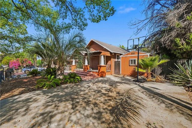 120 W 10th Street, San Bernardino, CA 92410