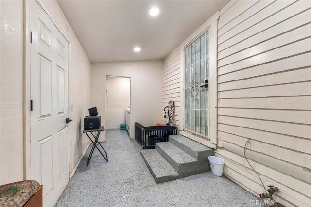 120 W 10th Street, San Bernardino, CA 92410