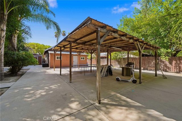 120 W 10th Street, San Bernardino, CA 92410
