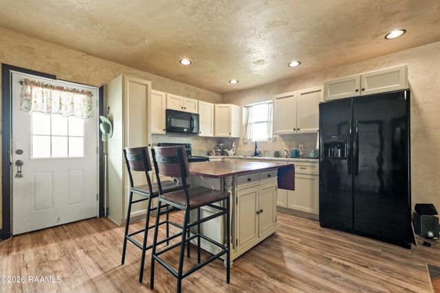 727 Golden Grain Road, Duson, LA 70529