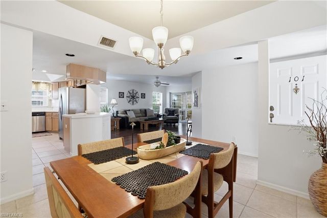 9856 Luna CIR # A101, Naples, FL 34109