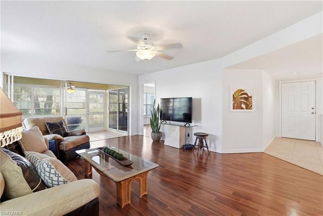 9856 Luna CIR # A101, Naples, FL 34109