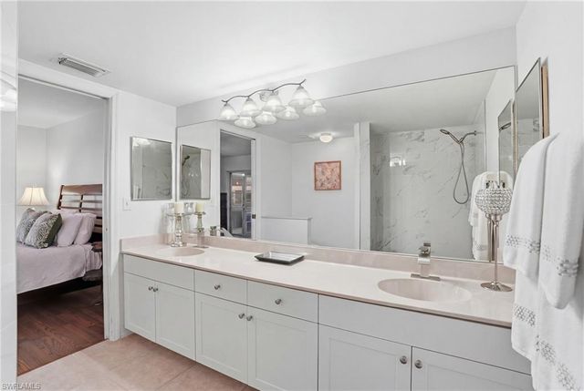 9856 Luna CIR # A101, Naples, FL 34109