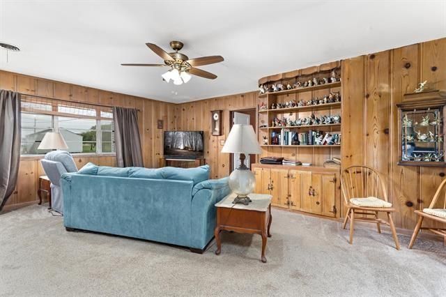 150 Canal Street, Bridge City, TX 77611
